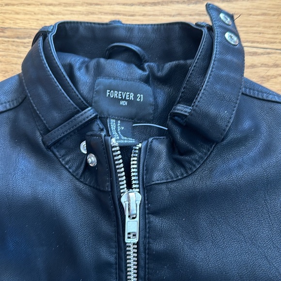 Men’s Forever 21 Faux Leather Jacket - Picture 2 of 5